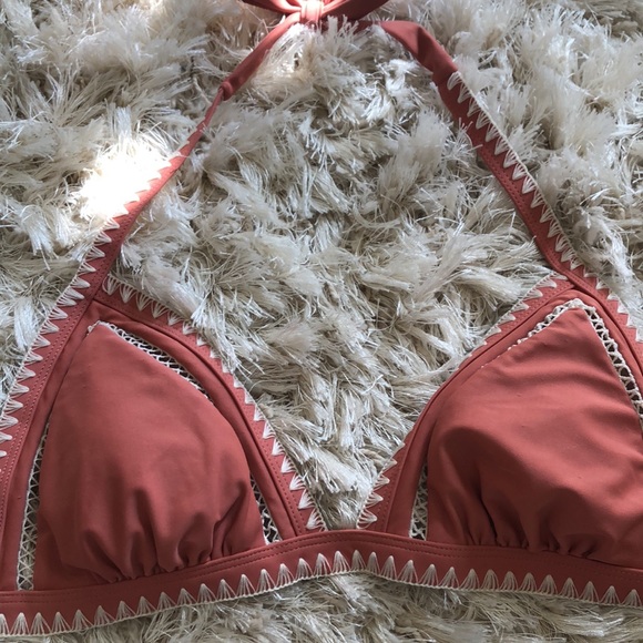 🧡 ‼️ NWT Bikini Top - Picture 2 of 4
